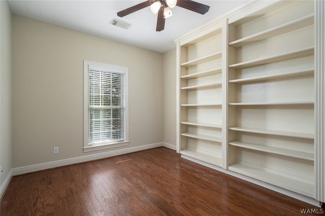 702 Greenbriar, Northport, AL 35473