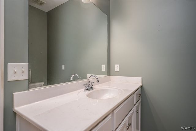 702 Greenbriar, Northport, AL 35473