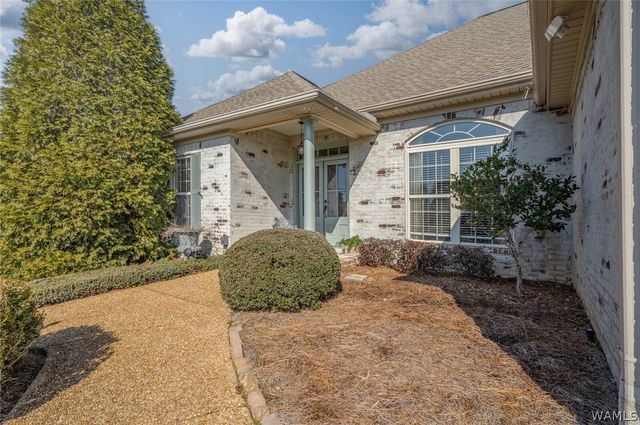 702 Greenbriar, Northport, AL 35473