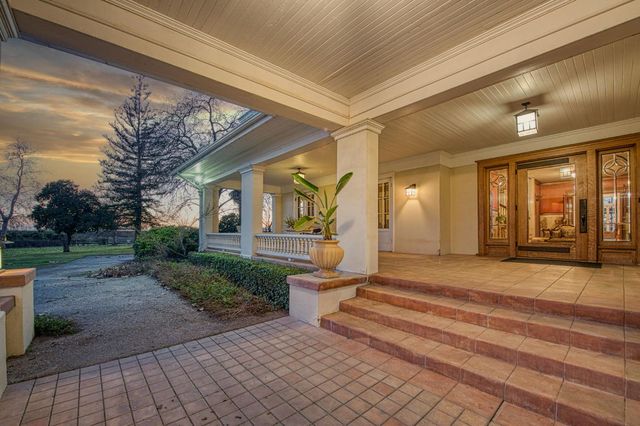 9486 E Lincoln Avenue, Del Rey, CA 93616