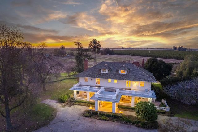 9486 E Lincoln Avenue, Del Rey, CA 93616