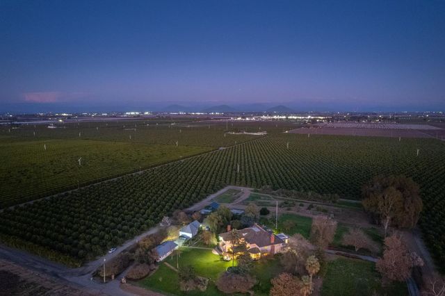 9486 E Lincoln Avenue, Del Rey, CA 93616