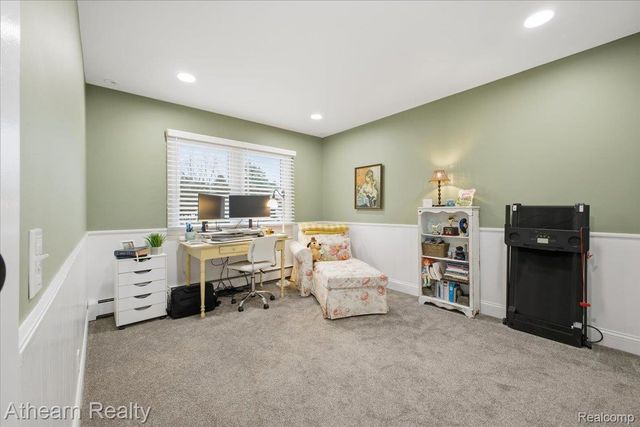 1412 Meadow Green Lane, Linden, MI 48451