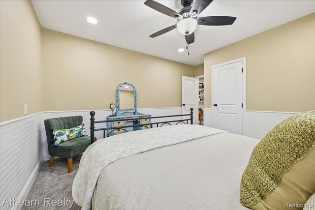 1412 Meadow Green Lane, Linden, MI 48451