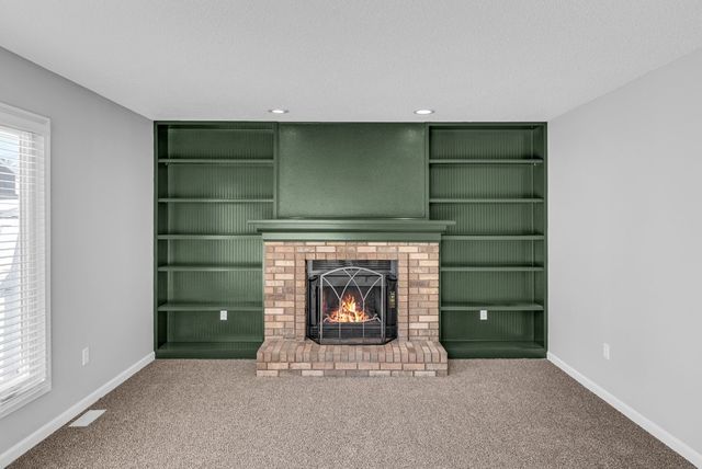 4016 Patricia Drive, Urbandale, IA 50322