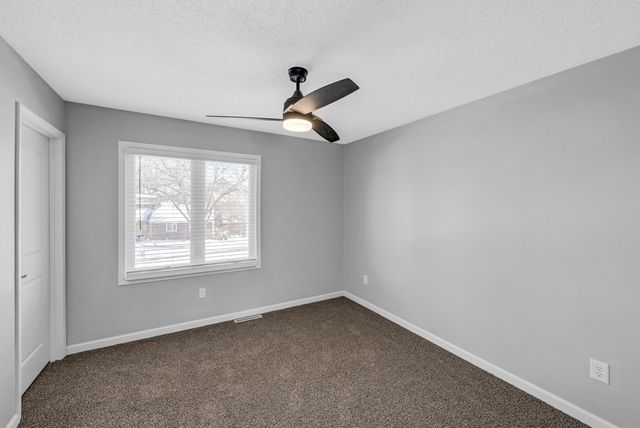 4016 Patricia Drive, Urbandale, IA 50322