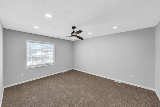 4016 Patricia Drive, Urbandale, IA 50322