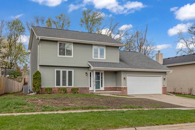 4016 Patricia Drive, Urbandale, IA 50322