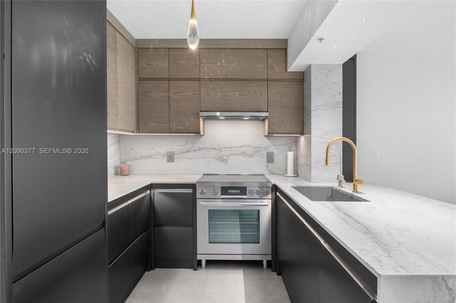 1800 Sunset Harbour Drive 2105, Miami Beach, FL 33139