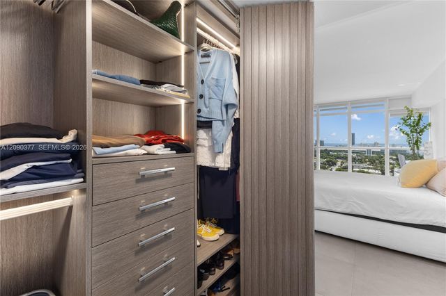 1800 Sunset Harbour Drive 2105, Miami Beach, FL 33139
