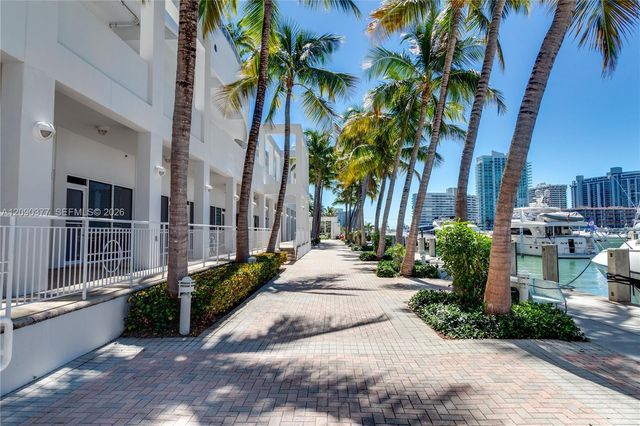 1800 Sunset Harbour Drive 2105, Miami Beach, FL 33139
