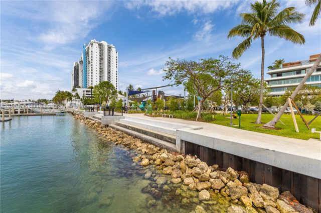1800 Sunset Harbour Drive 2105, Miami Beach, FL 33139