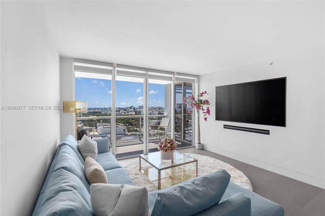 1800 Sunset Harbour Drive 2105, Miami Beach, FL 33139