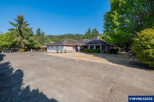 2890 NW Angelica Dr, Corvallis, OR 97330