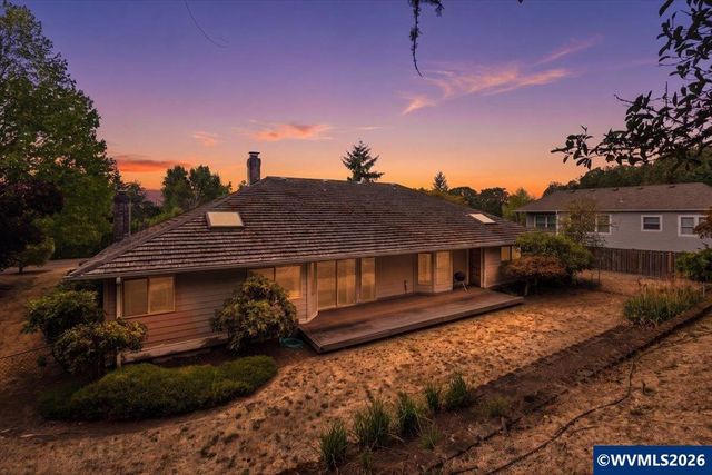 2890 NW Angelica Dr, Corvallis, OR 97330