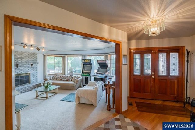 2890 NW Angelica Dr, Corvallis, OR 97330