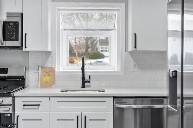 172 Rodney Ave, Franklin Twp., NJ 08873