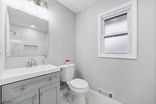 172 Rodney Ave, Franklin Twp., NJ 08873