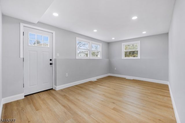 172 Rodney Ave, Franklin Twp., NJ 08873