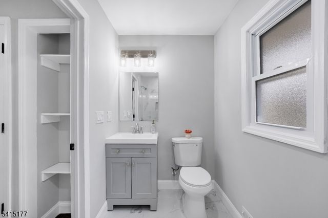 172 Rodney Ave, Franklin Twp., NJ 08873