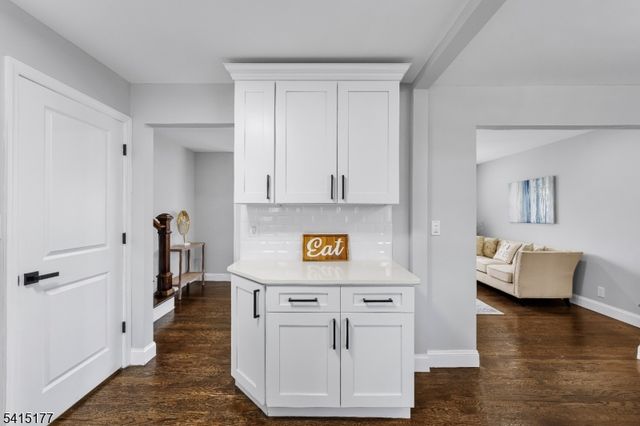 172 Rodney Ave, Franklin Twp., NJ 08873