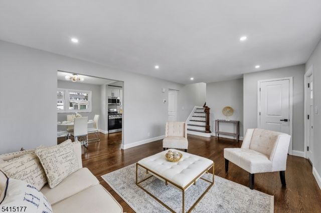 172 Rodney Ave, Franklin Twp., NJ 08873