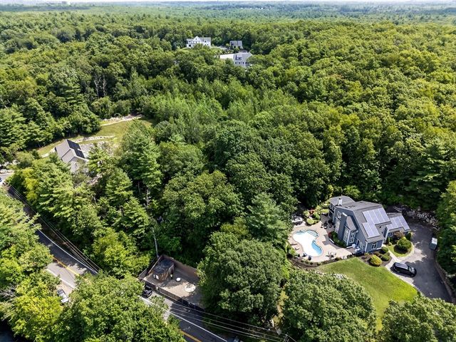 1600 West St, Stoughton, MA 02072