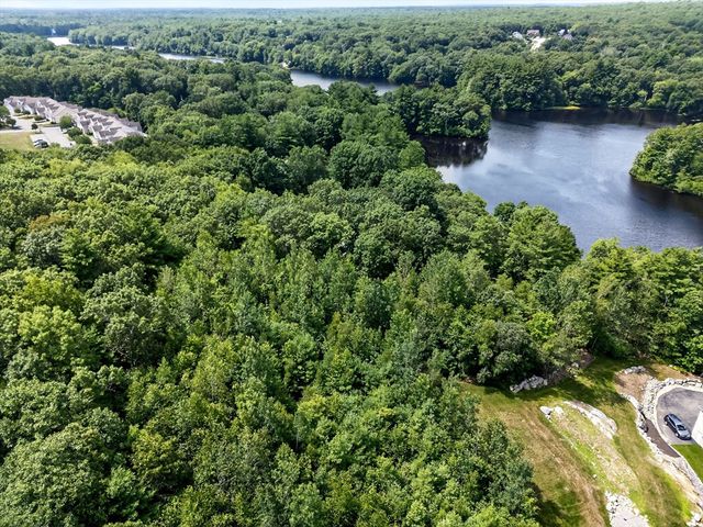1600 West St, Stoughton, MA 02072