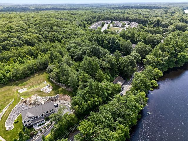 1600 West St, Stoughton, MA 02072