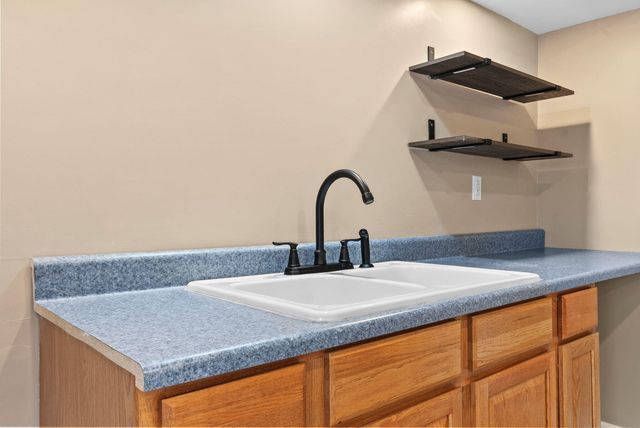 1137 Aldridge Way, Lexington, KY 40515