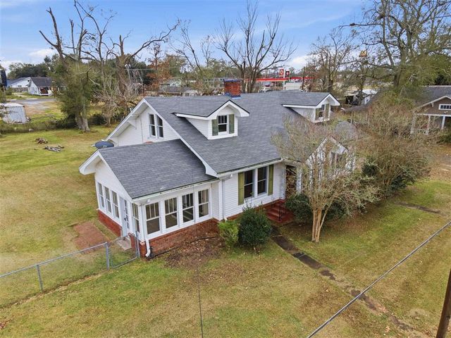 411 Third Street, Dequincy, LA 70633