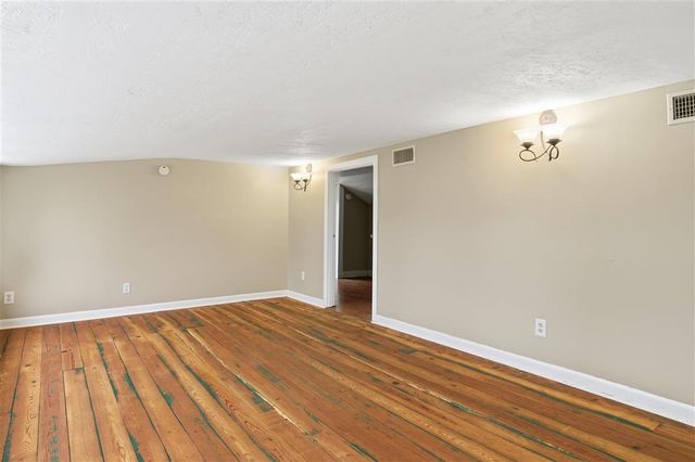 411 Third Street, Dequincy, LA 70633