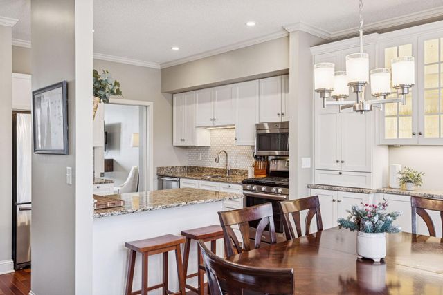 582 Payne Avenue, Saint Paul, MN 55130