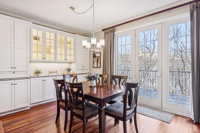 582 Payne Avenue, Saint Paul, MN 55130