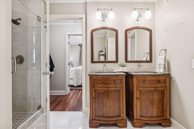 582 Payne Avenue, Saint Paul, MN 55130