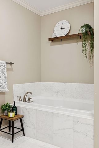 582 Payne Avenue, Saint Paul, MN 55130