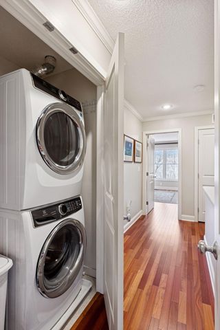 582 Payne Avenue, Saint Paul, MN 55130