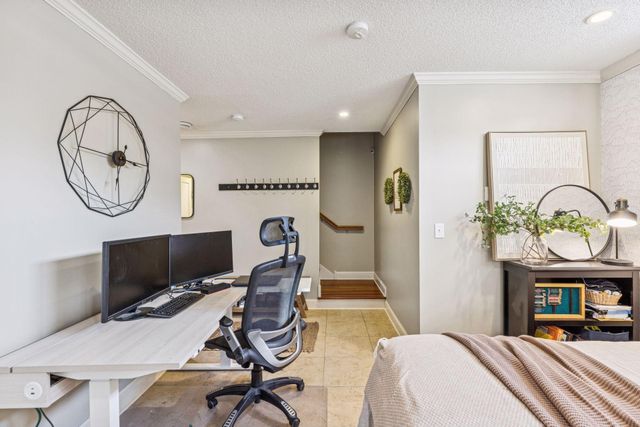 582 Payne Avenue, Saint Paul, MN 55130