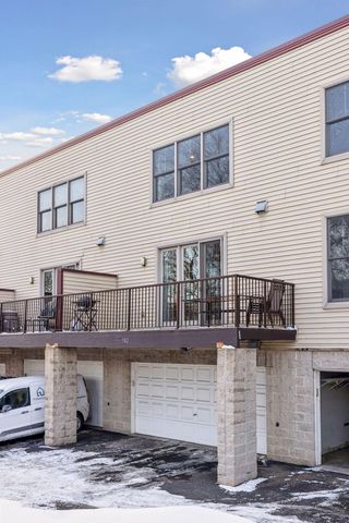 582 Payne Avenue, Saint Paul, MN 55130