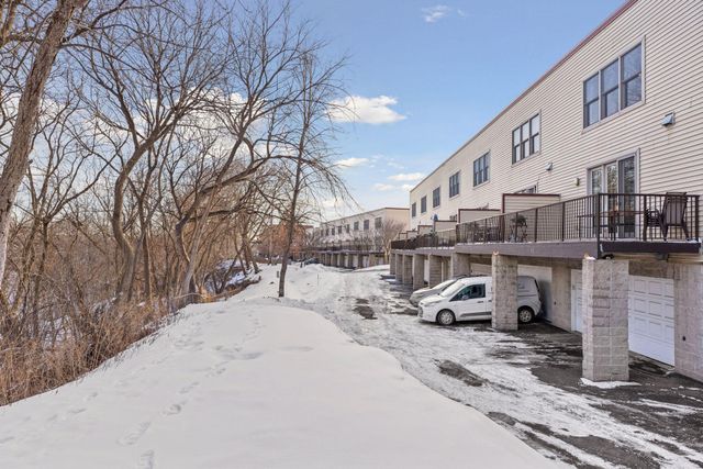 582 Payne Avenue, Saint Paul, MN 55130