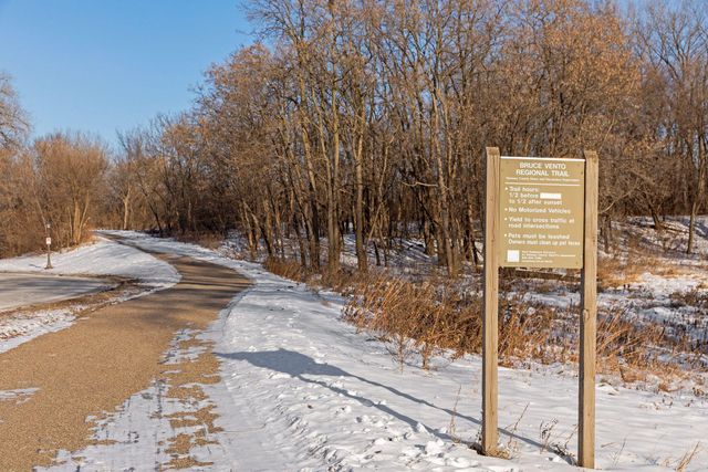 582 Payne Avenue, Saint Paul, MN 55130