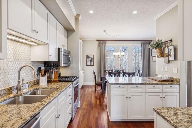 582 Payne Avenue, Saint Paul, MN 55130