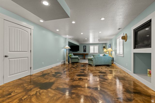 653 W 3550 S, Riverdale, UT 84405