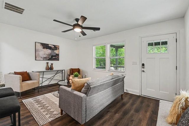 678 Commercial, Atlanta, GA 30318
