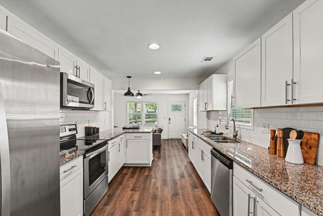 678 Commercial, Atlanta, GA 30318