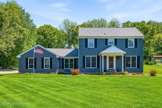 3807 Carriage Hill Dr, Crestwood, KY 40014