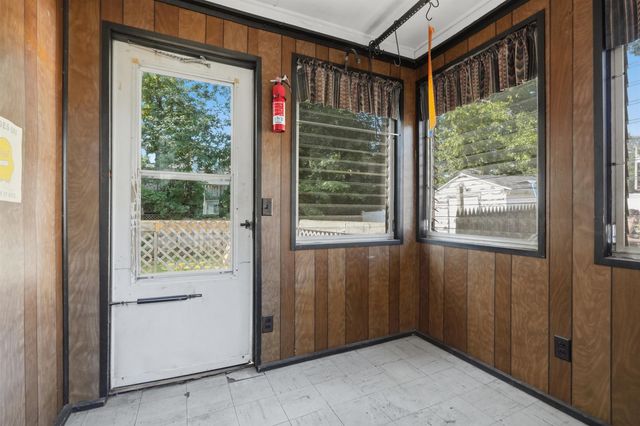 40 Theresa Court, Manchester, NH 03103