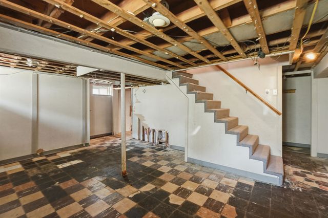 40 Theresa Court, Manchester, NH 03103