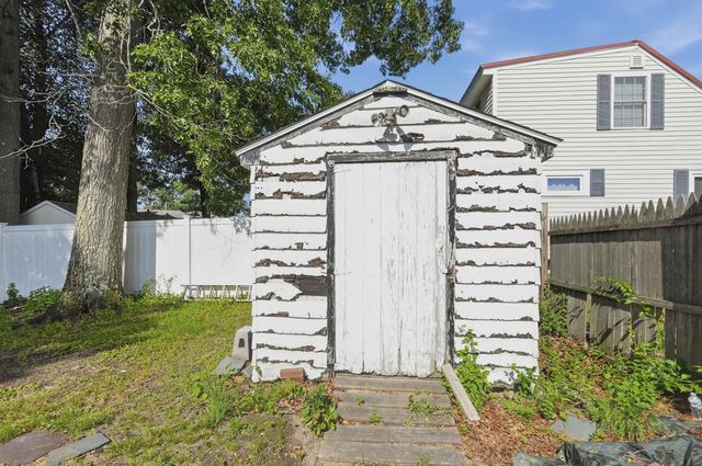 40 Theresa Court, Manchester, NH 03103