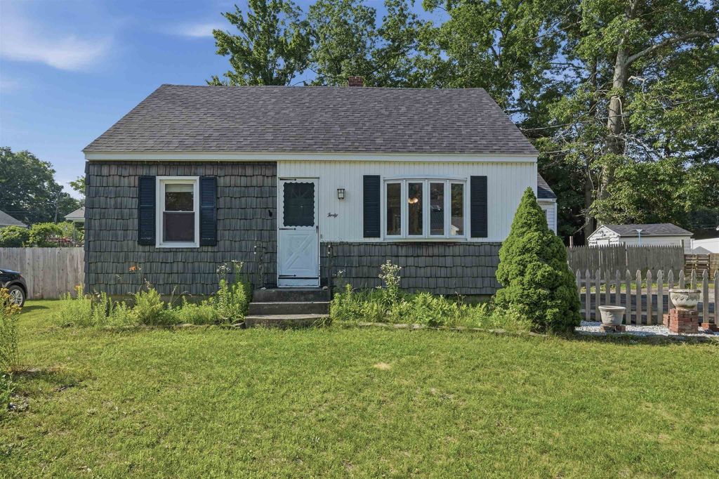 40 Theresa Court, Manchester, NH 03103